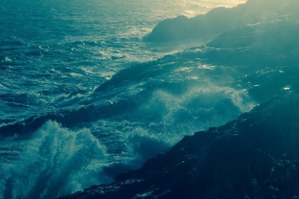 the gr34 in brittany - hiking the waves on the customs trail