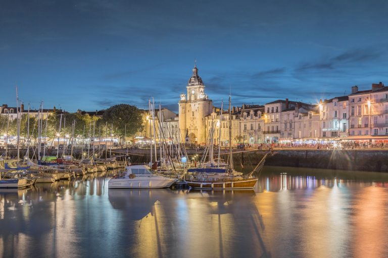 a view of la rochelle by nights