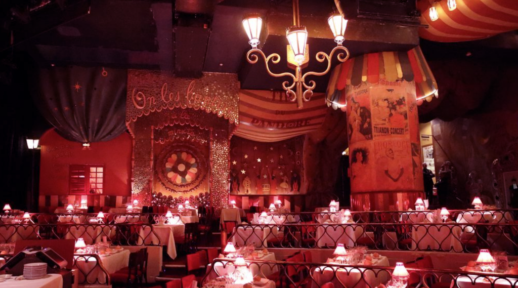 romantic dinner at the moulin rouge in paris
