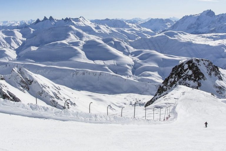 alp dhuez The 10 best downhill ski resorts in France