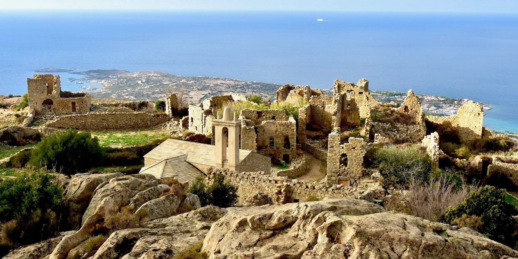 5 ghost towns to visit in France