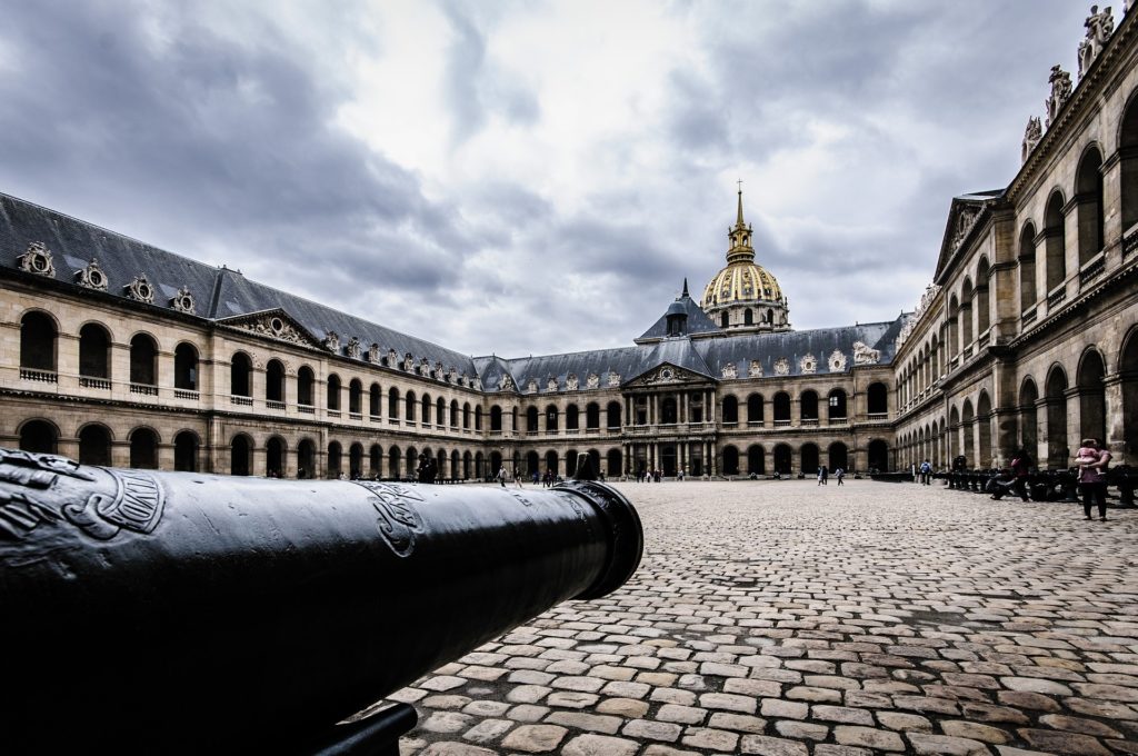 Paris-France Tour - Louis XIV and Napoleon. Their life and palaces -  Versailles and Malmaison