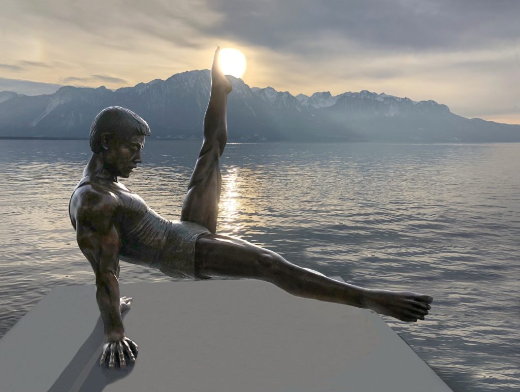 statue-in-the-lake-leman