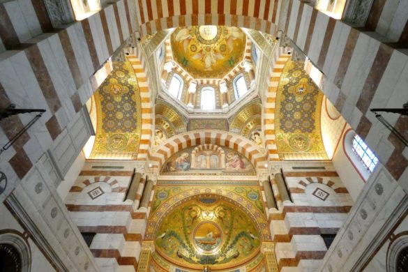 interior-basilica-of-marseille